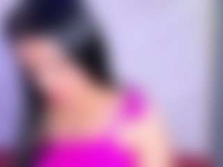 Live cam show with NalaaGreyy - Lesbian on CamwithHer