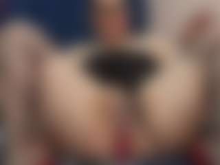 SilverCougar83's Live Sex Cam Show