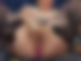 SilverCougar83's Live Sex Cam Show
