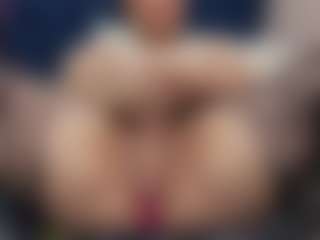 SilverCougar83's Live Sex Cam Show