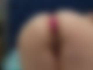 SilverCougar83's Live Sex Cam Show