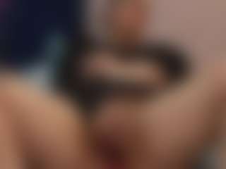SilverCougar83's Live Sex Cam Show