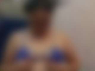 Live cam show with SilverCougar83 - Eating Pussy on luckytryst.com