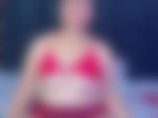 Live cam show with SilverCougar83 - Eating Pussy on Gym Cam Girls