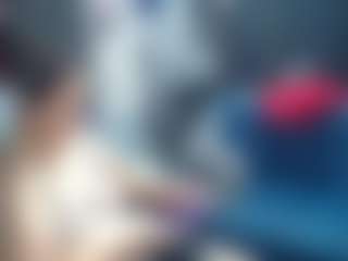 Live cam show with allisonmax - Middle Aged on Dare Cams