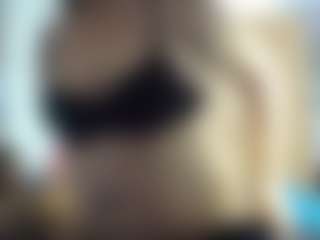 Live cam show with allisonmax - Mature on Cam Slut
