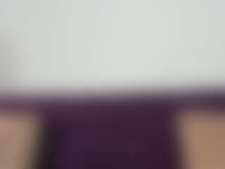 AlyssaElla's Live Sex Cam Show