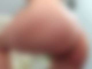 AlyssaElla's Live Sex Cam Show