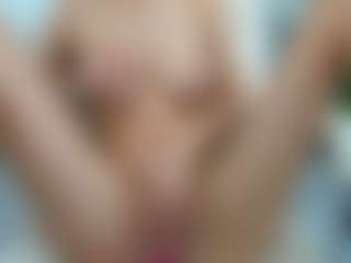 AlyssaElla's Live Sex Cam Show