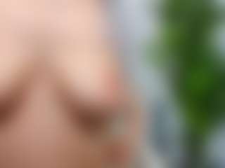 Live cam show with AlyssaElla - Curvy Young Adult on madthumbs