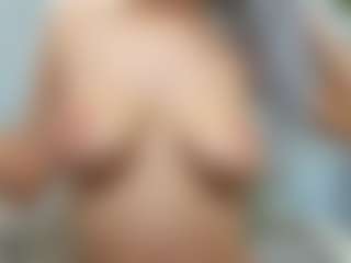 AlyssaElla's Live Sex Cam Show