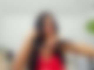 Live cam show with AlyssaElla - College Curvy on luckytryst.com