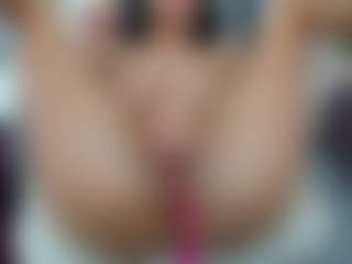 AlyssaElla's Live Sex Cam Show