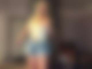 AnikaBolner's Live Sex Cam Show