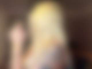 AnikaBolner's Live Sex Cam Show