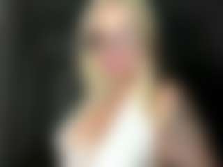 Live cam show with AnikaBolner - Solo on sexylivex.com