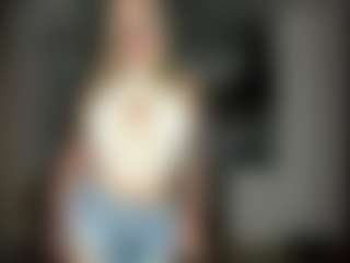 AnikaBolner's Live Sex Cam Show