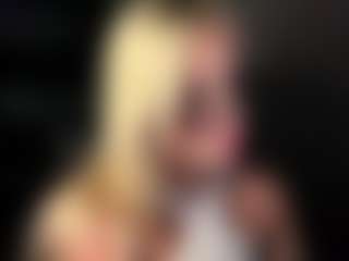 AnikaBolner's Live Sex Cam Show