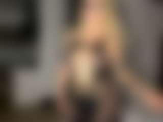 AnikaBolner's Live Sex Cam Show