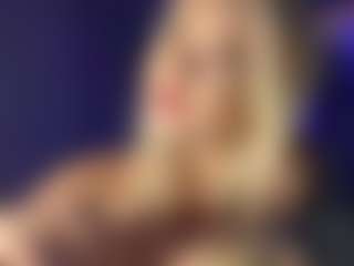 AnikaBolner's Live Sex Cam Show