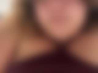Live cam show with Exoticmaria2001 - Brown Eyes Brown Hair on Camsoda