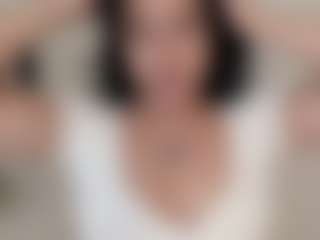 HadwinLisa's Live Sex Cam Show