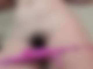 HadwinLisa's Live Sex Cam Show
