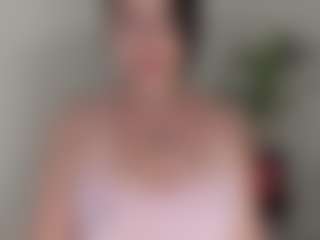 Live cam show with HadwinLisa - Brown Hair on TottyGirls