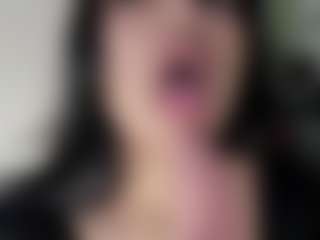 HadwinLisa's Live Sex Cam Show