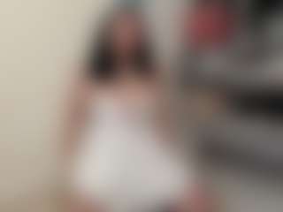 Live cam show with HadwinLisa - Body Massage on Gym Cam Girls
