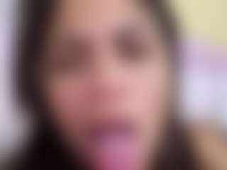 izacarioca's Live Sex Cam Show