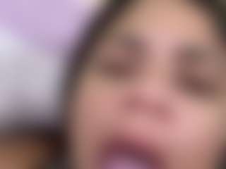 izacarioca's Live Sex Cam Show
