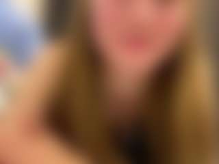 Live cam show with Kate - Smoking on Camsoda