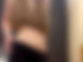 Live cam show with Kate - Blonde Hair on Camsoda