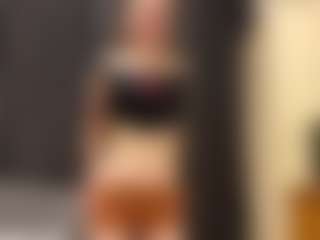 Live cam show with Kate - Fingering on slutload