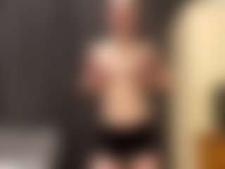 Live cam show with Kate - Smoking on SinfulBabes