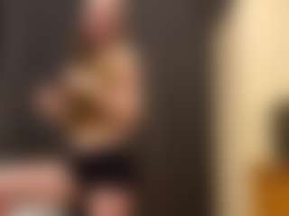 Live cam show with Kate - Blonde Hair on Camsoda