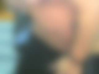 Thick-n-Tips's Live Sex Cam Show