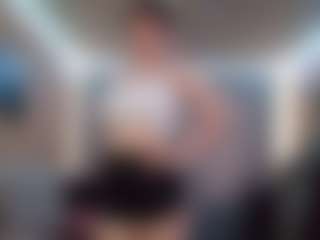 Live cam show with Polly - Big Ass on parknlotfishbdy