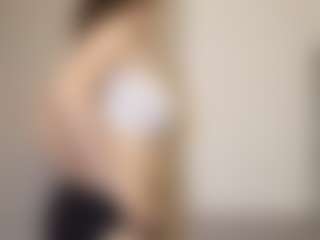 Live cam show with Polly - Fingers on CamClone