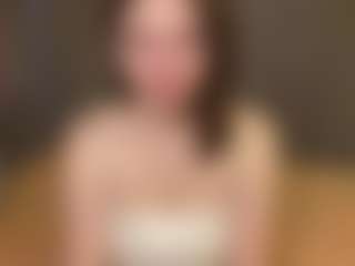Live cam show with Polly - Sweet on Camsoda