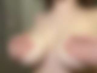 Live cam show with Polly - Milk on Camiplay Live