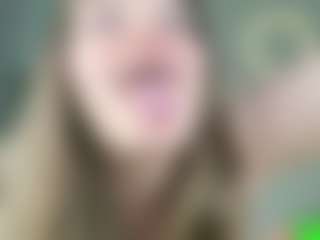 Kamikissx's Live Sex Cam Show