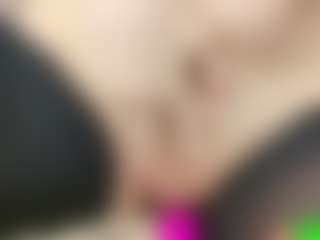 Kamikissx's Live Sex Cam Show