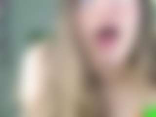 Kamikissx's Live Sex Cam Show