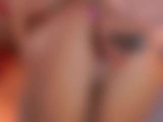 Live cam show with MelyTaylor - Small Tits on makecum.org