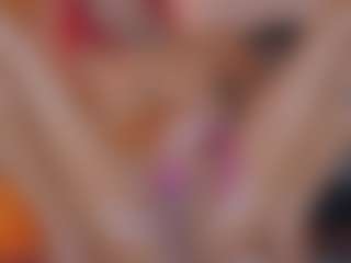 Live cam show with MelyTaylor - Skinny on Streamer API