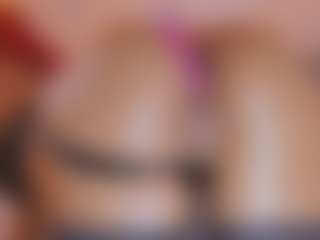 Live cam show with MelyTaylor - Bikini on CamwithHer