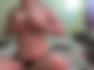 Live cam show with REVYMAIN - BBW on Camsoda