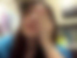 Live cam show with Nelly - Skinny Teen (18+) on livesuperchat.net